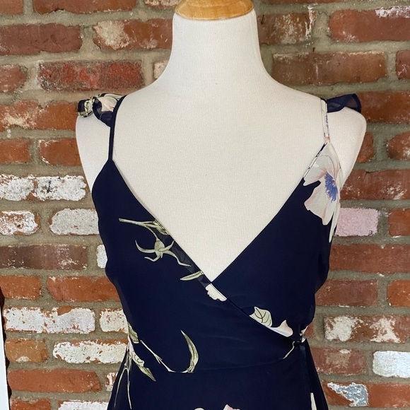 Lulu’s All Mine Navy Blue Floral Print 
High-Low Wrap Dress Size Small New - Picture 6 of 9